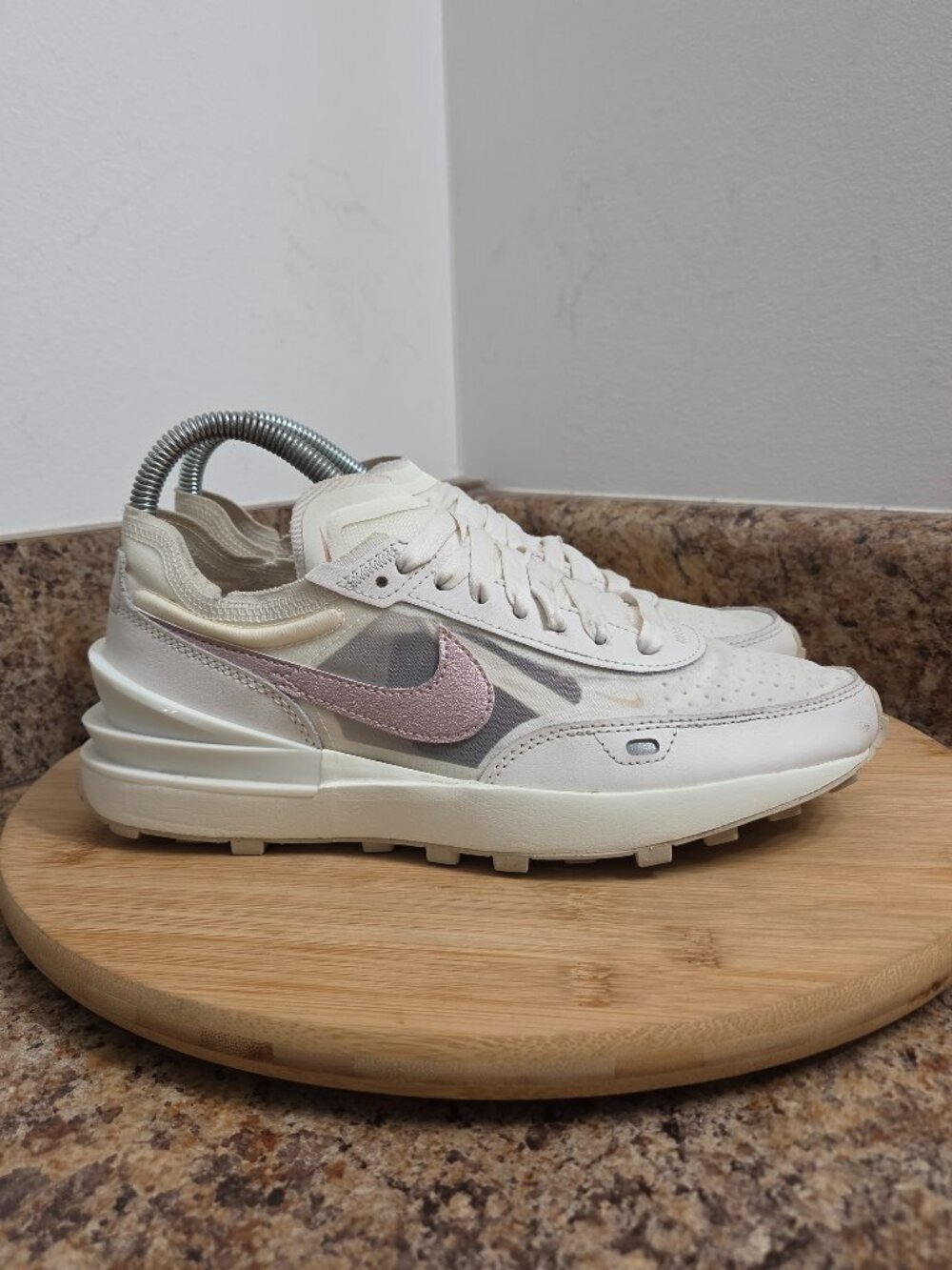 Nike Waffle One Essentials Womens White Running Shoes Sneakers Size 7